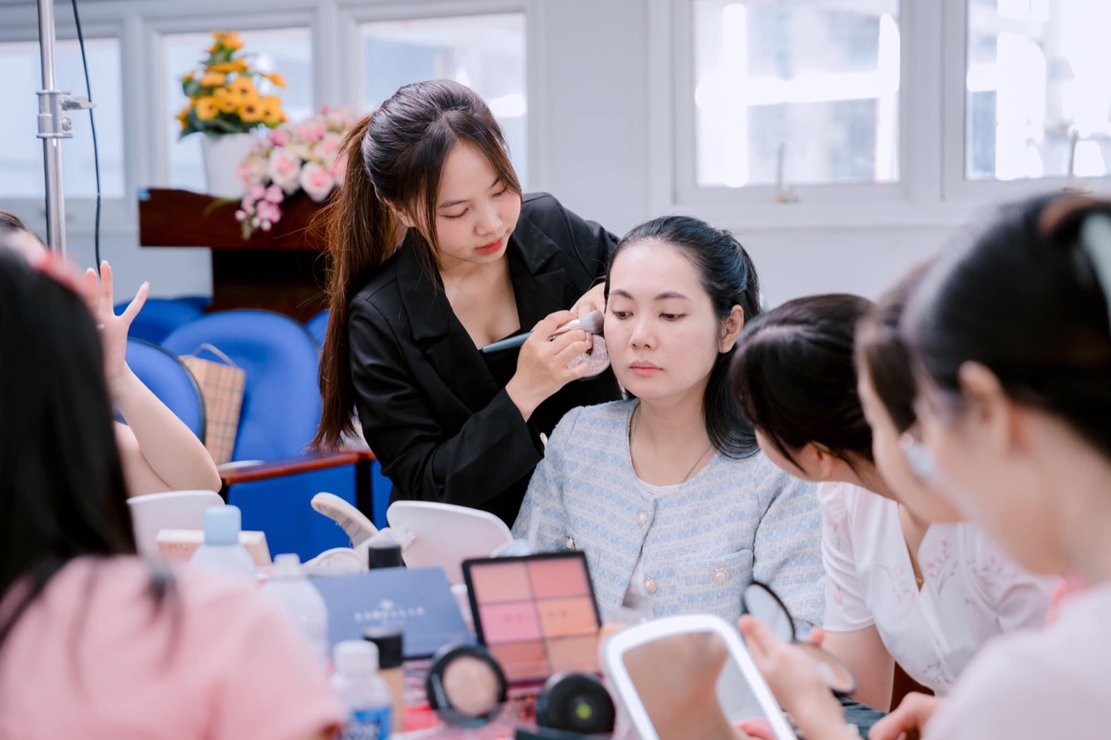 5 ý tưởng workshop nội bộ cho nhân viên nữ dịp 8/3 và 20/10 — Thay thế hoa và phiếu mua hàng